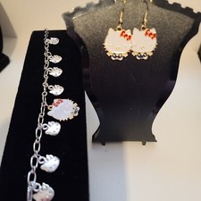 New hello kitty jewelry set Earrings and bracelet up to 9 inches