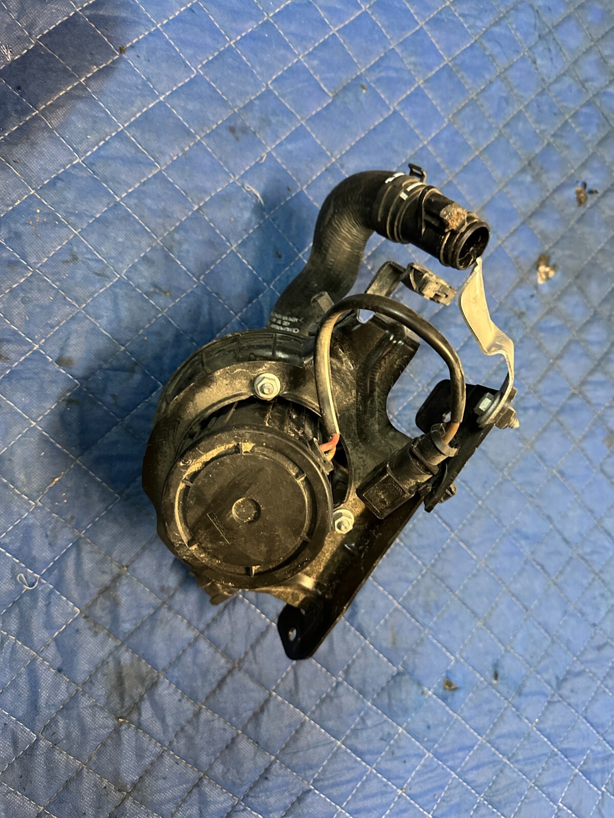 2018 AUDI R8 RIGHT SECONDARY AIR INJECTION PUMP OEM 4S0 906 601 B ~READ!!~