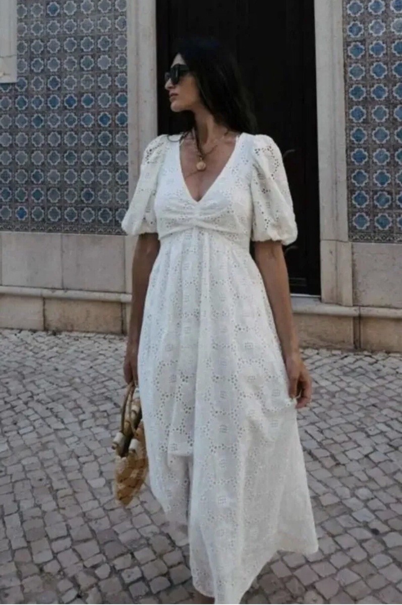 ZARA BNWT SS22 WHITE MIDI DRESS WITH CUTWORK EMBROIDERY SIZE ZARA BNWT SS22 WHITE MIDI DRESS WITH CUTWORK EMBROIDERY SIZE