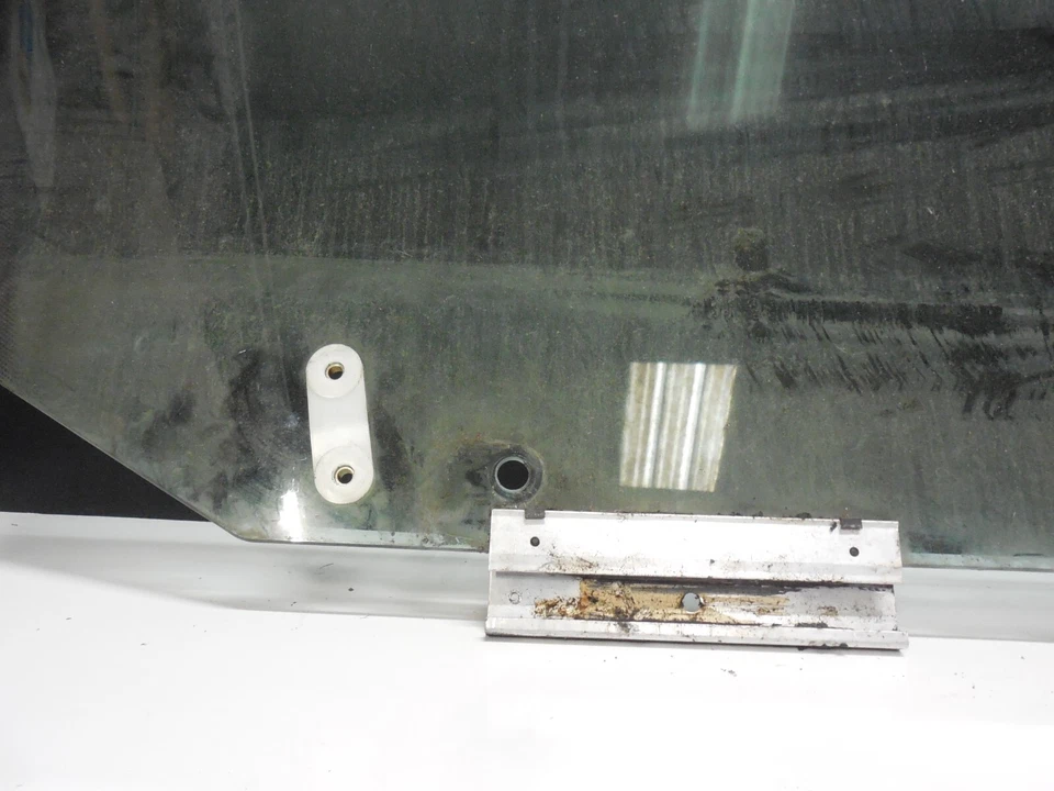 Front Left Convertible Window Door Glass 43R-00049 1998' BMW E36 328i 325i - Image 2 of 4