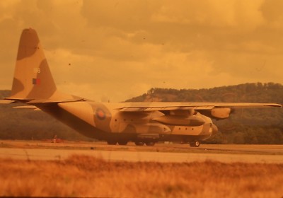 1 x original Farb DIA Slide.  Air Force, Jet, Hercules C 1 Ramstein 22.9.1974