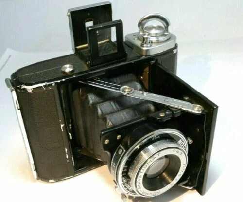 Appareils photo anciens à soufflet ZEISS