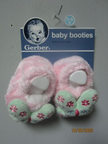 Gerber Baby Girl 1-Pair Butterfly Booties Size 0-6M - Picture 1 of 2