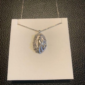 There Are Two First Come First Served Benefits Universal Studios Japan 18 Limited Princess Sailor Moon Silver Necklace Usj Eye Catching Www Globalwealths Org