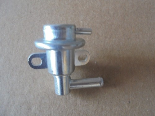 Fuel Injection Pressure Regulator Standard PR196 fits 92-95 Mazda 929 3.0L-V6 - Picture 2 of 6