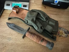 Army Survival Knife Vintage Pilot K-Bar Original Issue Leather Sheath Blemishes
