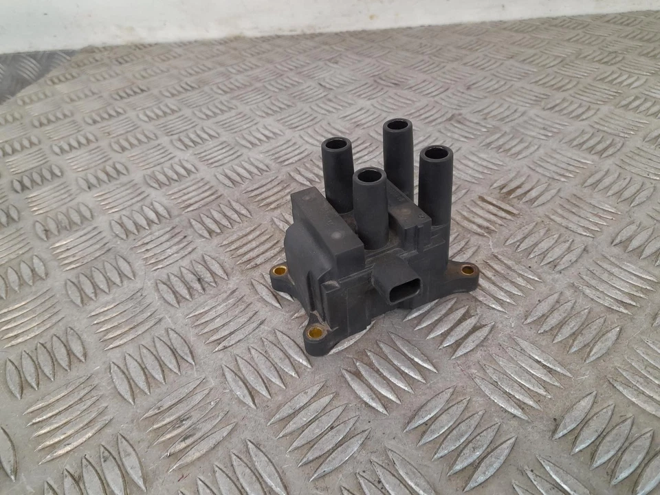 Paquete de bobinas de encendido de gasolina 1,6 Ford Focus MK3 2011-2018 CM5G-12029-FB Foto 3 de 4