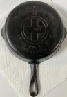 Vintage Griswold No. 5 Cast Iron Skillet 724 Large Logo Erie, PA Very Nice, Flat