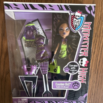 #ad Monster High Clawdeen Wolf I Heart Love Fashion $133.00