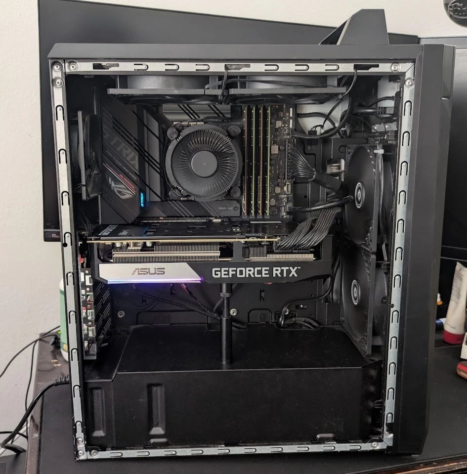 RTX 3070 Gaming PC – Intel i7-11700F / 32GB RAM – ROG Strix G15CE – No Storage - Image 3 of 4