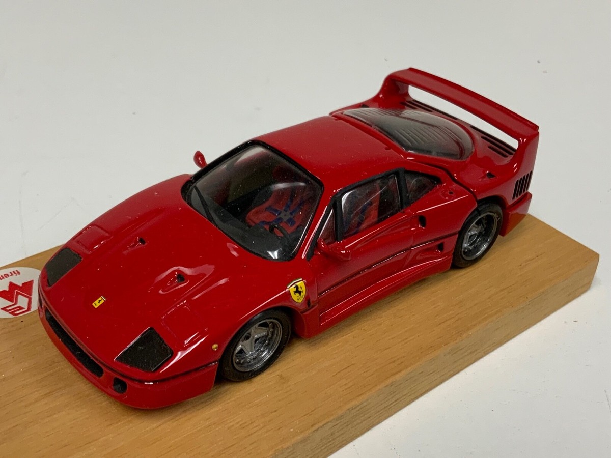 1/43 Firenze Ferrari F40 from 1987 in Rosso Corsa red Engine