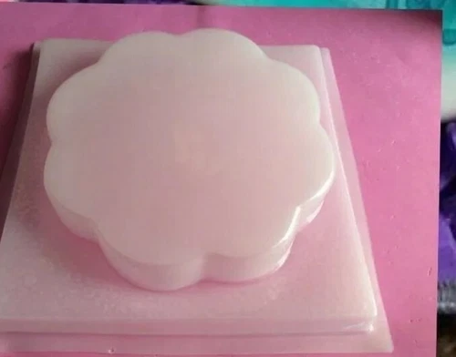 Jello molds plastic/molde para gelatina