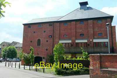 Photo 6x4 Simmonds brewery malthouse Reading When the brewery closed in a c2009