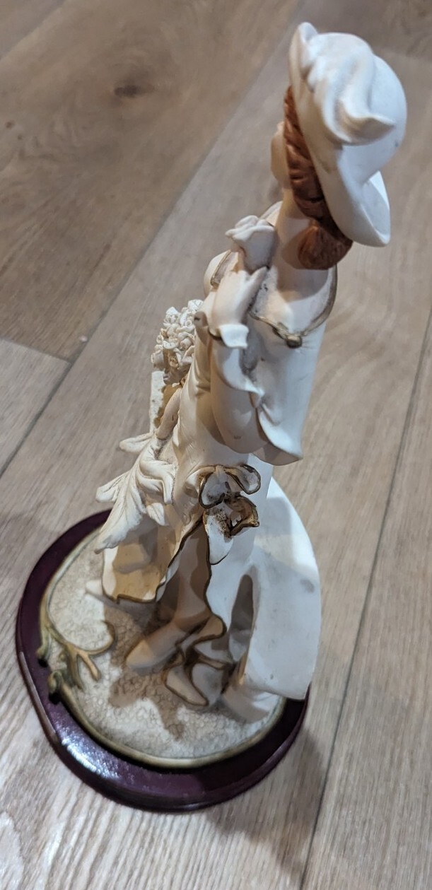 Foto 4 di 6