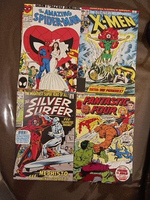 Marvel Comics The Art of Vintage Marvel 100 Collectible Postcards