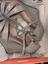 Size 9 Women s Silver Sparkly Wedges heels De Blossom Collection