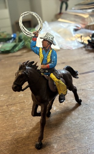 CHROMOPLAST CHROMOPLAST COWBOY WITH RUBBER HORSE LOOP GREAT!! - Picture 2 of 3