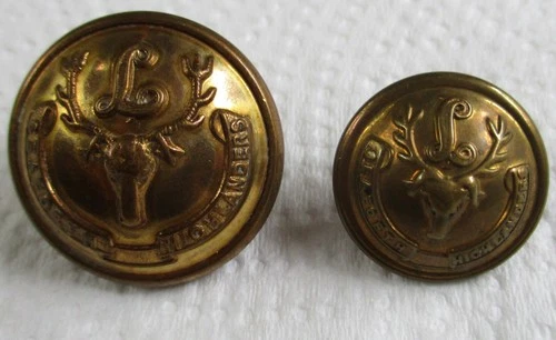 2x British Army:"SEAFORTH HIGHLANDERS BRASS BUTTONS" (26mm-19mm, WW1-WW2 Era)