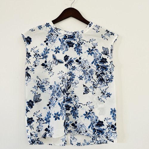 MNG Collection | Blue And White Floral Cap Sleeve Blouse Sz 2