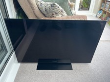 Sony TV KDL 40NX713 HD LCD 3D Digital Television with Remote And Stand Included