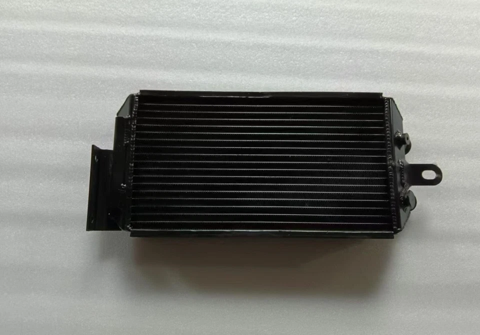 🥇Right Front Aux Oil Cooler for Porsche 911 930 BLACK 93020705302 / 93020705304 - Image 3 of 4