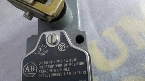 Allen Bradley USA Oiltight Limit Switch 802T-A D SERIES TYPE 13 ((NEW)) - Picture 6 of 6