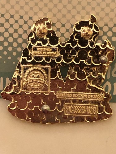 Pin Felices Fiestas 2018 Parques Disney Edición Limitada - Belle and Lumiere - Imagen 4 de 4