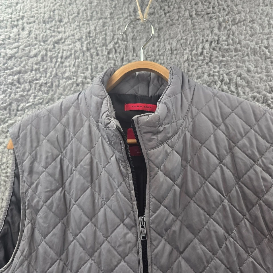 Zara Mens Vest Jacket Size L Grey Quited Sleeveless Zip Front - Image 4 of 4