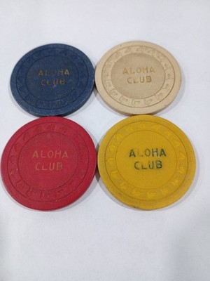ALOHA CLUB VINTAGE HORSE HEAD LEFT POKER CHIP SET GREAT FOR ANY COLLECTION!