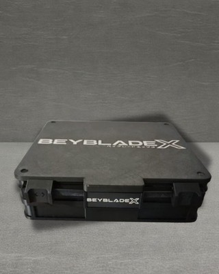 Beyblade X Aufbewahrungskoffer + komplette Bey Starter Grip Forge Discs Ratschen Bits