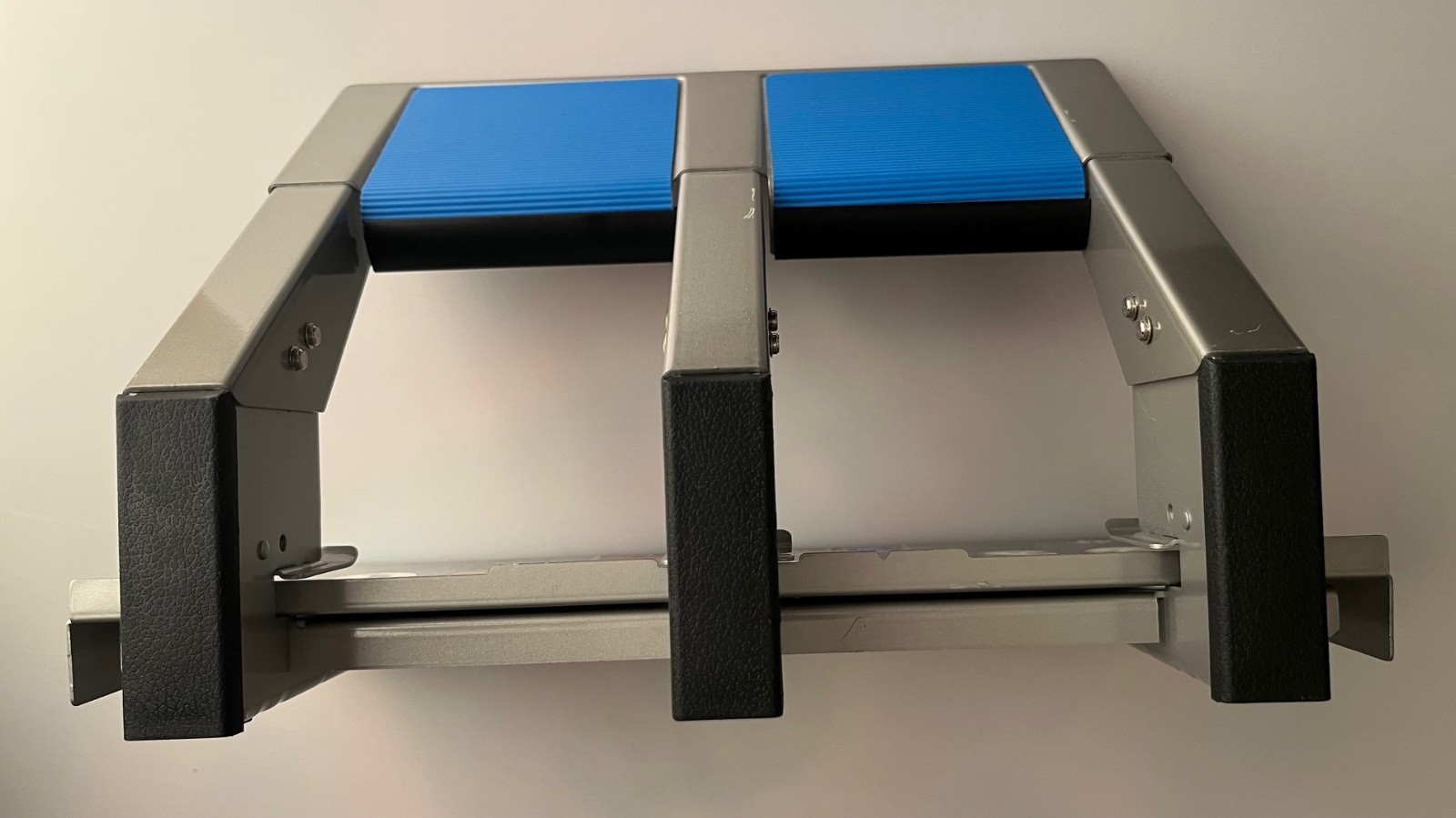 Carl HC-72 Professional Industrial 3 Hole Punch 72 Sheet Capacity - Used VGC