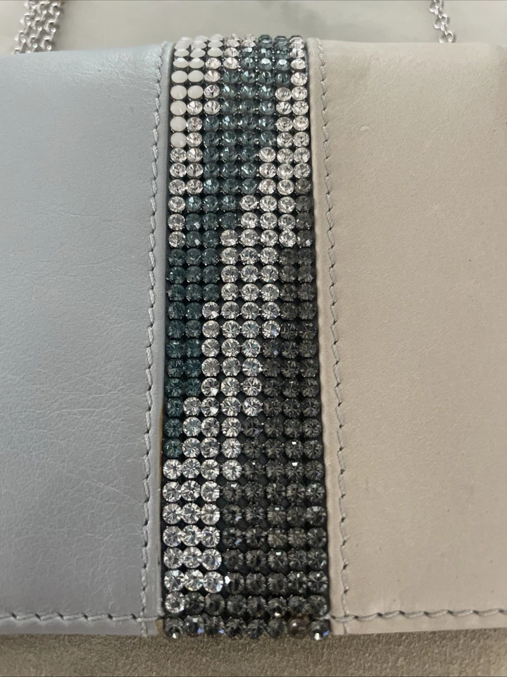 Cartera de mano vintage Swarovski con tachuelas de cristal de cuero y gamuza Foto 2 de 4