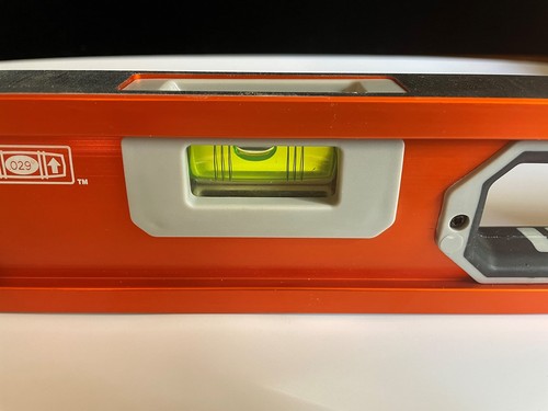 Swanson SVB240 24-Inch Savage Professional Box Beam Level with Gel End Cap - Picture 3 of 7