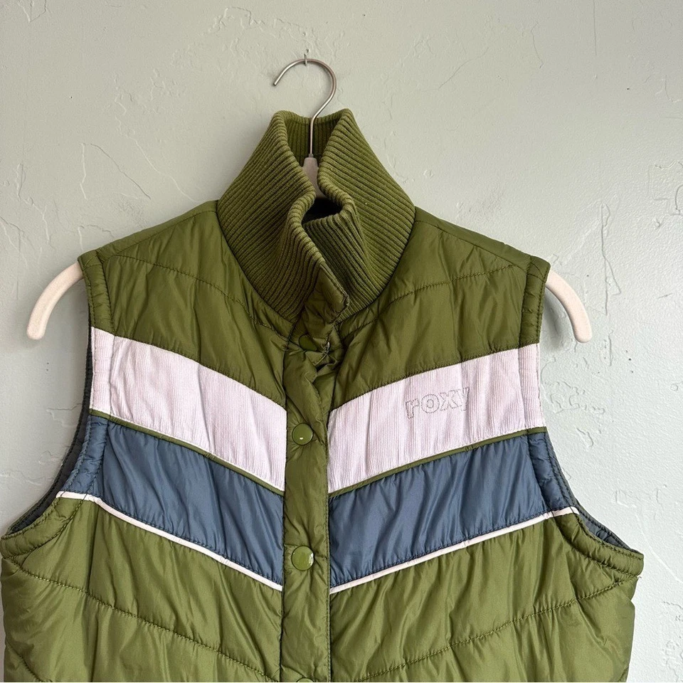 Roxy | Y2K Vintage Women's Fall Winter Green White Puffer Vest Size Small EUC - Image 2 of 4