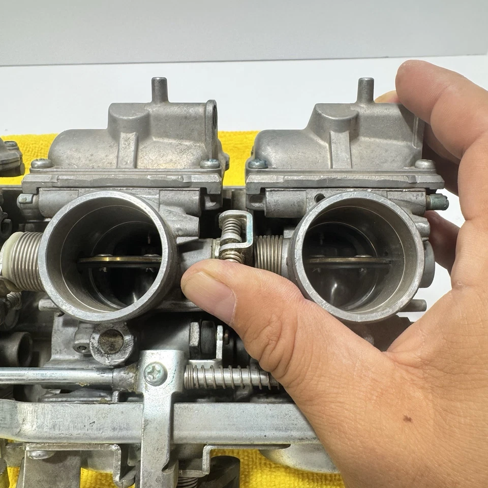 1987-1990 Honda CBR600 CBR 600 F1 Hurricane Carbs Carburetors OEM Original - Image 4 of 4