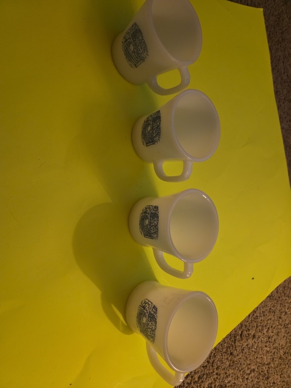 Coffee Mugs Set of 4 Vintage Currier and Ives White Milk Glass Handle