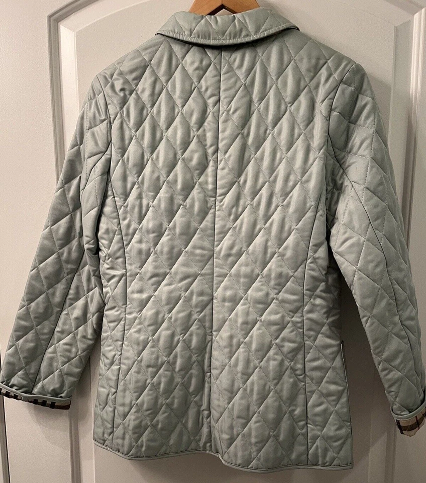 Chaqueta acolchada de diamantes Burberry London XS para mujer - verde menta con cuadros beige Nova Foto 4 de 4