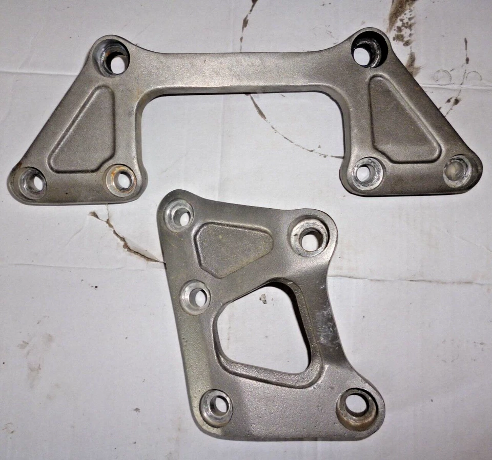KIT PATTE FIXATION MOTEUR YAMAHA 850 TDM 3VD de 1991 à 2001 - réf : 31 - Photo 1/1