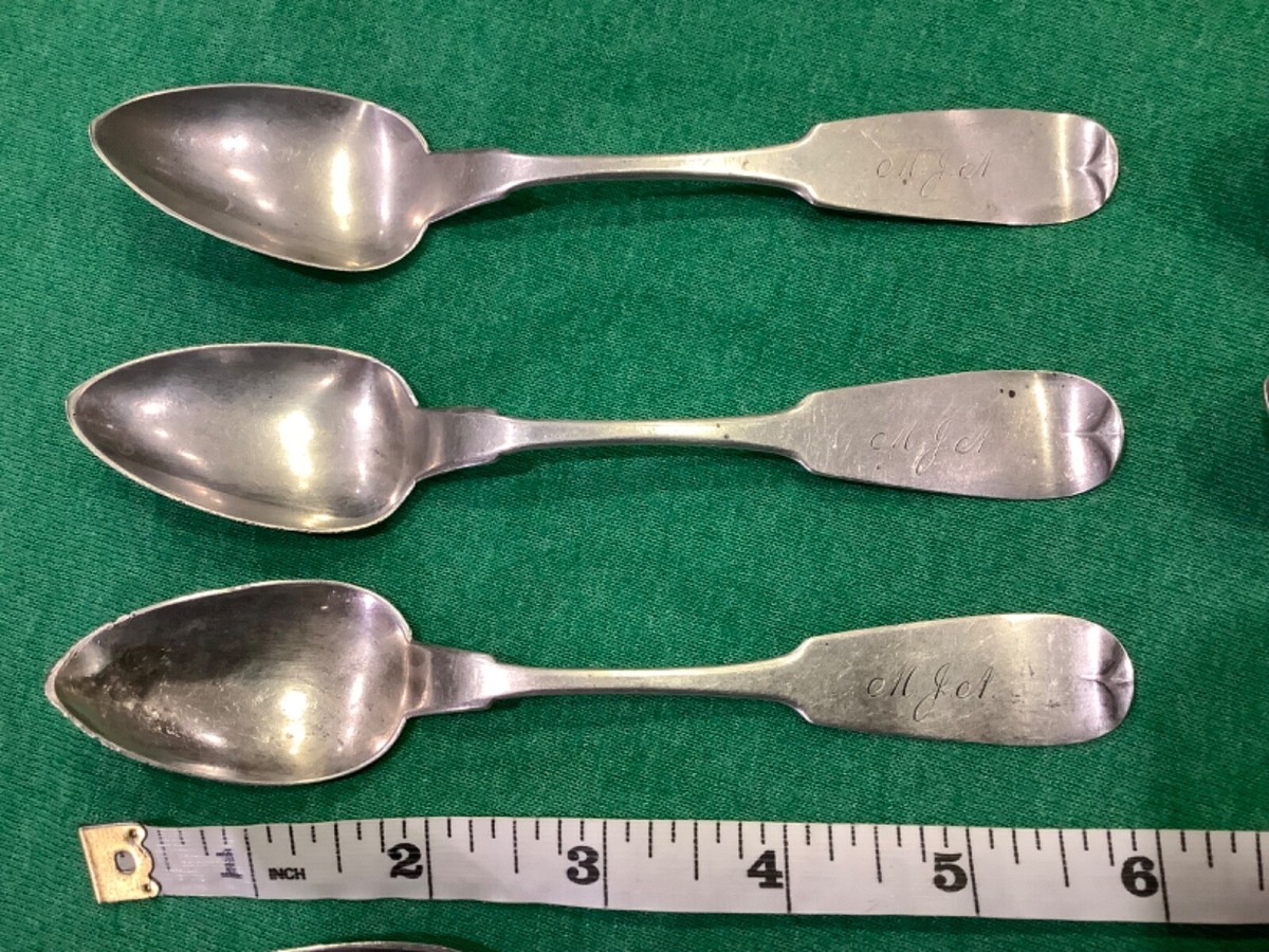 ライオンホールマーク　銀製スプーン、トング　88g 東Y7-0704⭐︎2F Antique Coin Sterling Silver Eight Spoons EAGLE, T, STAR