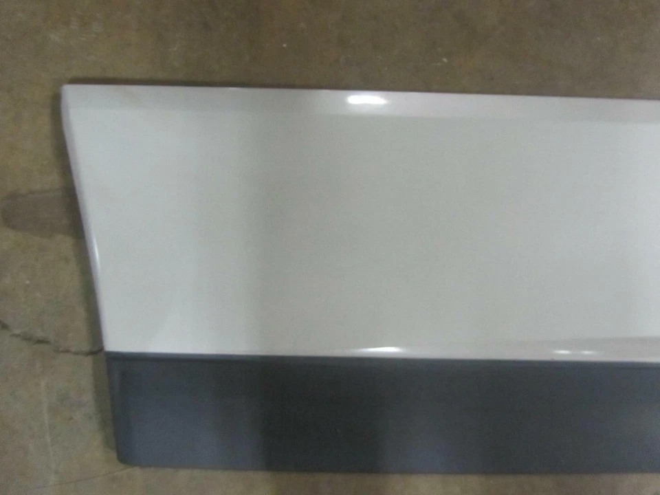 06 BUICK RENDEZVOUS Moldura de puerta delantera   Foto 2 de 3