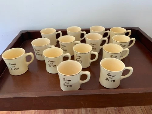 Set pf 14 Tom & Jerry Mugs Cream Gold Trim 1940’s