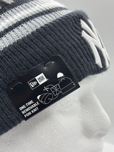 MLB New Era New York Yankees Cuffed Knit Black Gray Beanie Pom-pom Cap Hat NWT - Picture 6 of 9