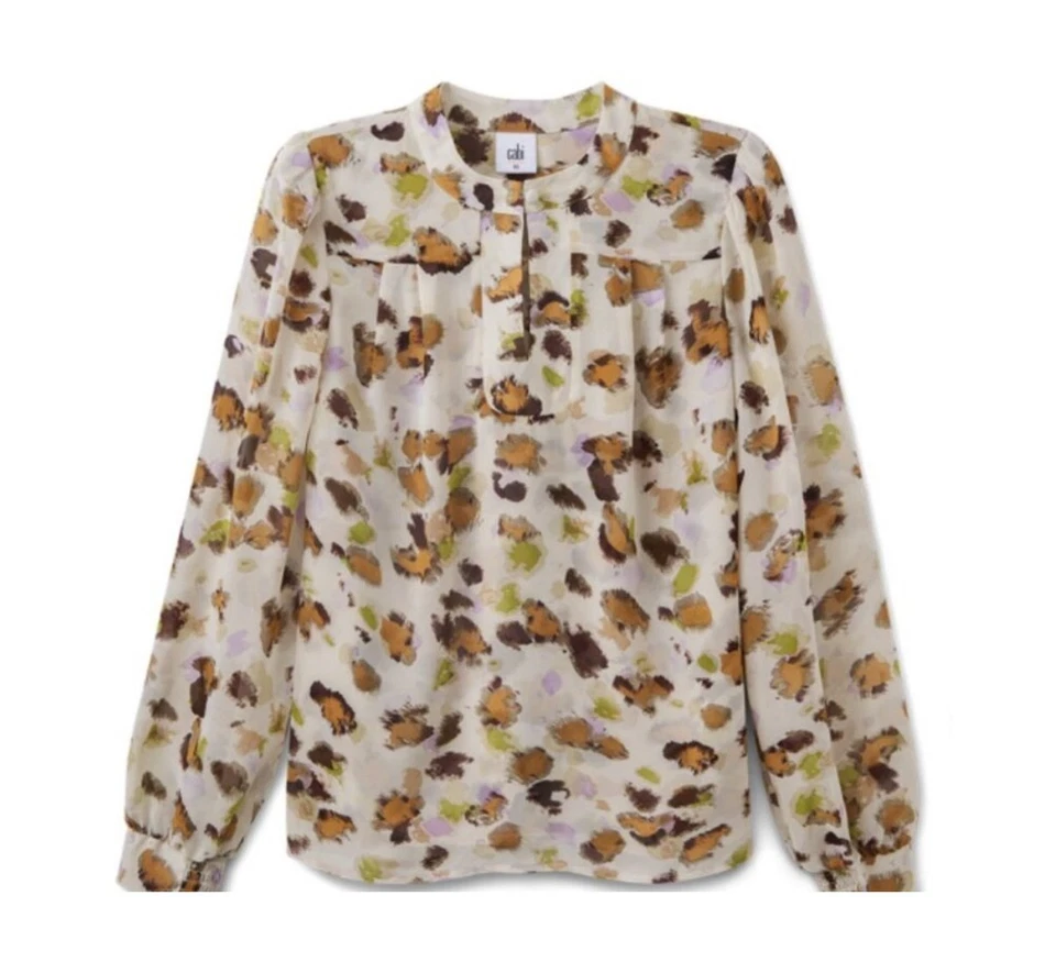 Blusa Cabi Nueva Con Etiquetas Carmela #4820 Marfil Marrón Verde XS - XXL Antes $99 Foto 2 de 4