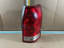 2002-2003 Saturn Vue Rear Right Passenger Side Tail Light Assembly Oem