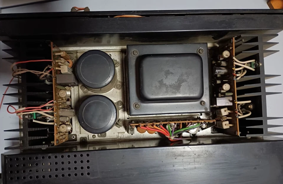 Amplificador Hi-Fi estéreo vintage Pioneer SA-9100 - Imagen 2 de 4