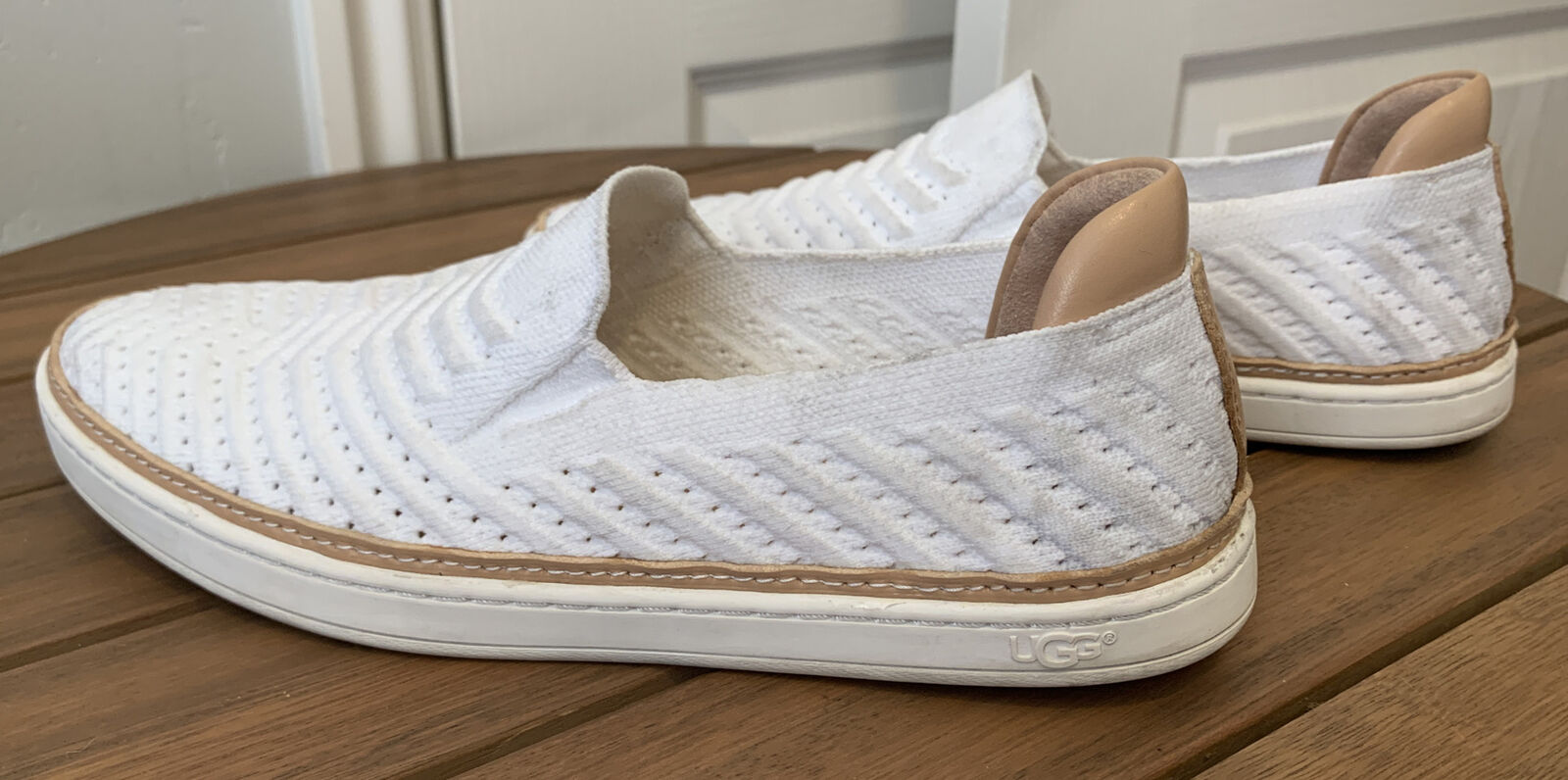Ugg Sammy Chevron Sneakers- Women's Size 8.5 Knit… - image 2