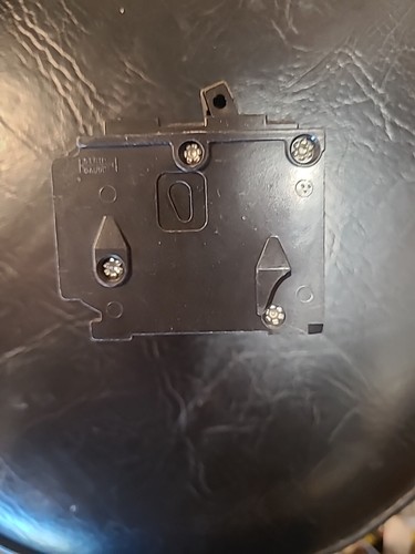 ITE Q320 20 Amp 240 VAC 3 Pole Type QP Plug in Circuit Breaker - Picture 5 of 7