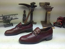 VINTAGE MADE IN USA HANOVER EMBASSY BROWN DISTRESSED SLIP ON BUSINESS 8 D/B