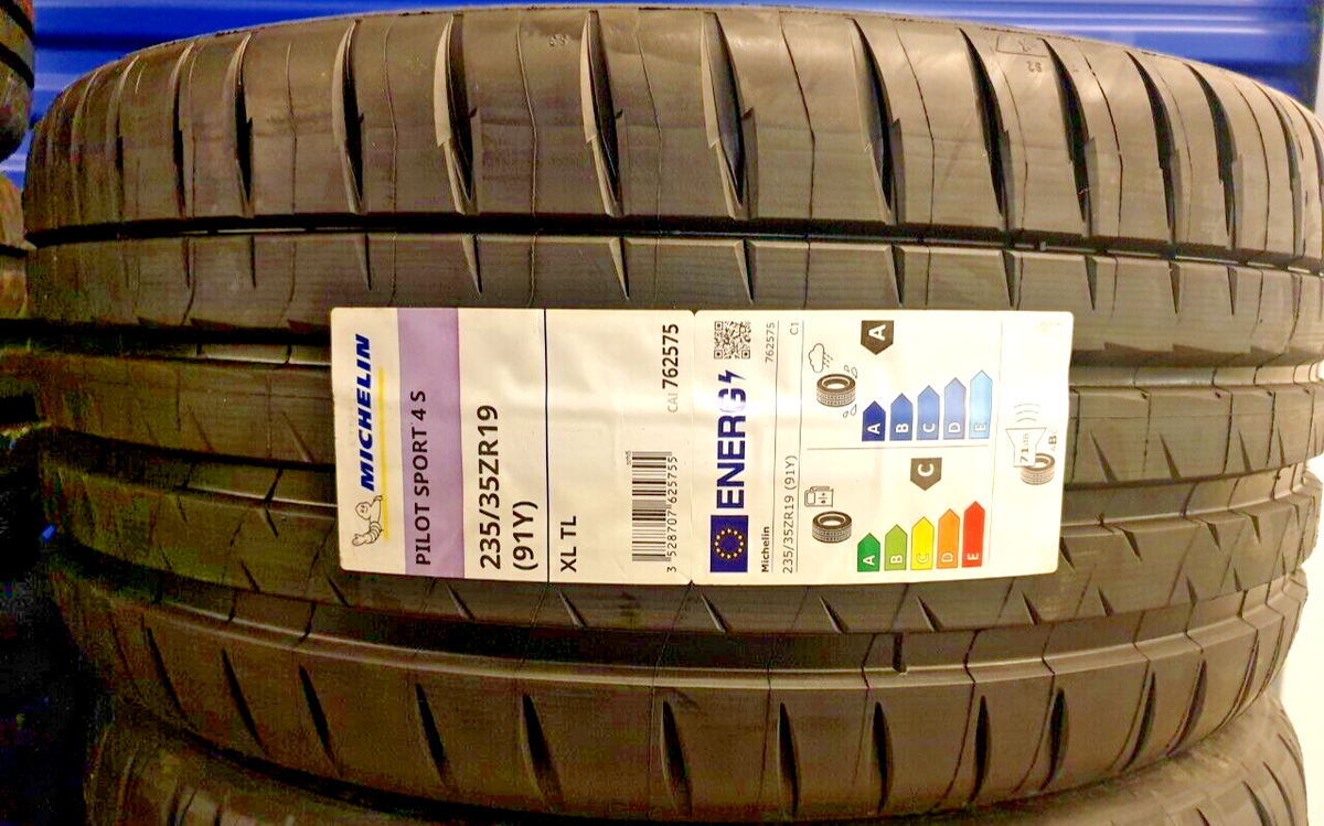 2X MICHELIN PILOT SPORT 4S 235/35/19 235 35 ZR19 XL 91Y CAR 2X MICHELIN PILOT SPORT 4S 235/35/19 235 35 ZR19 XL 91Y CAR