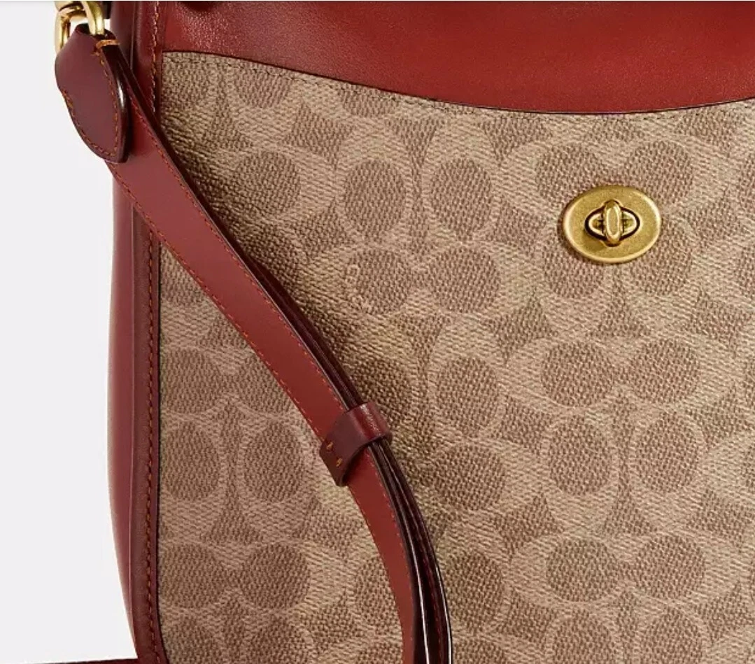 Borsa a tracolla Coach Chaise in tela firmata